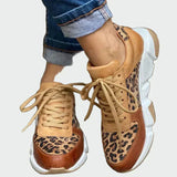 Bekväma flätade sneakers med design