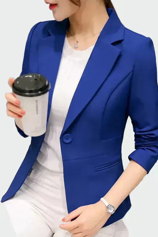 Dora – elegant svart kappa