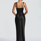 Backless Maxi Dress – Elegant Halter Design for Summer Nights