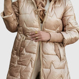 Nolven – elegant damkappa med huva