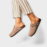 Bekväma ortopediska sandaler